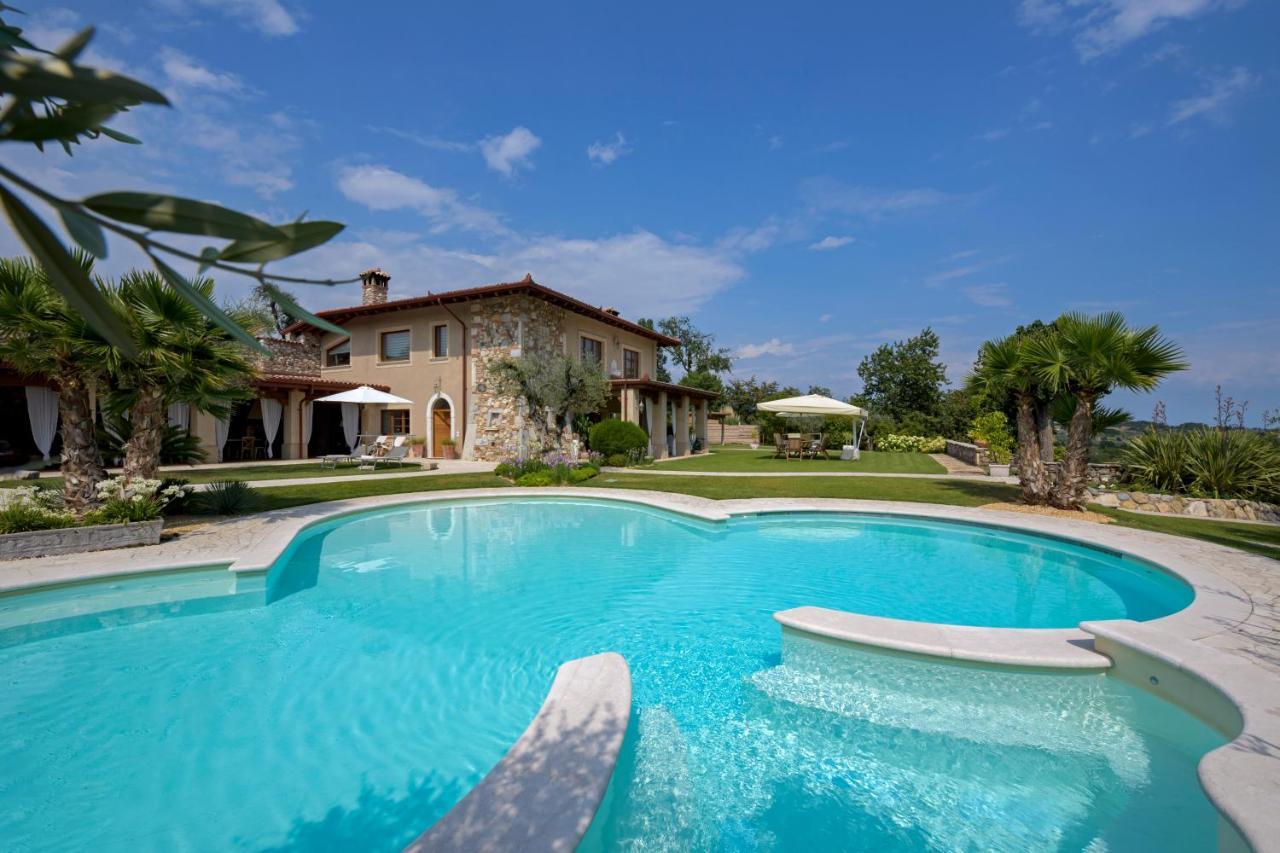 Villa Mario Resort Salo Bagian luar foto