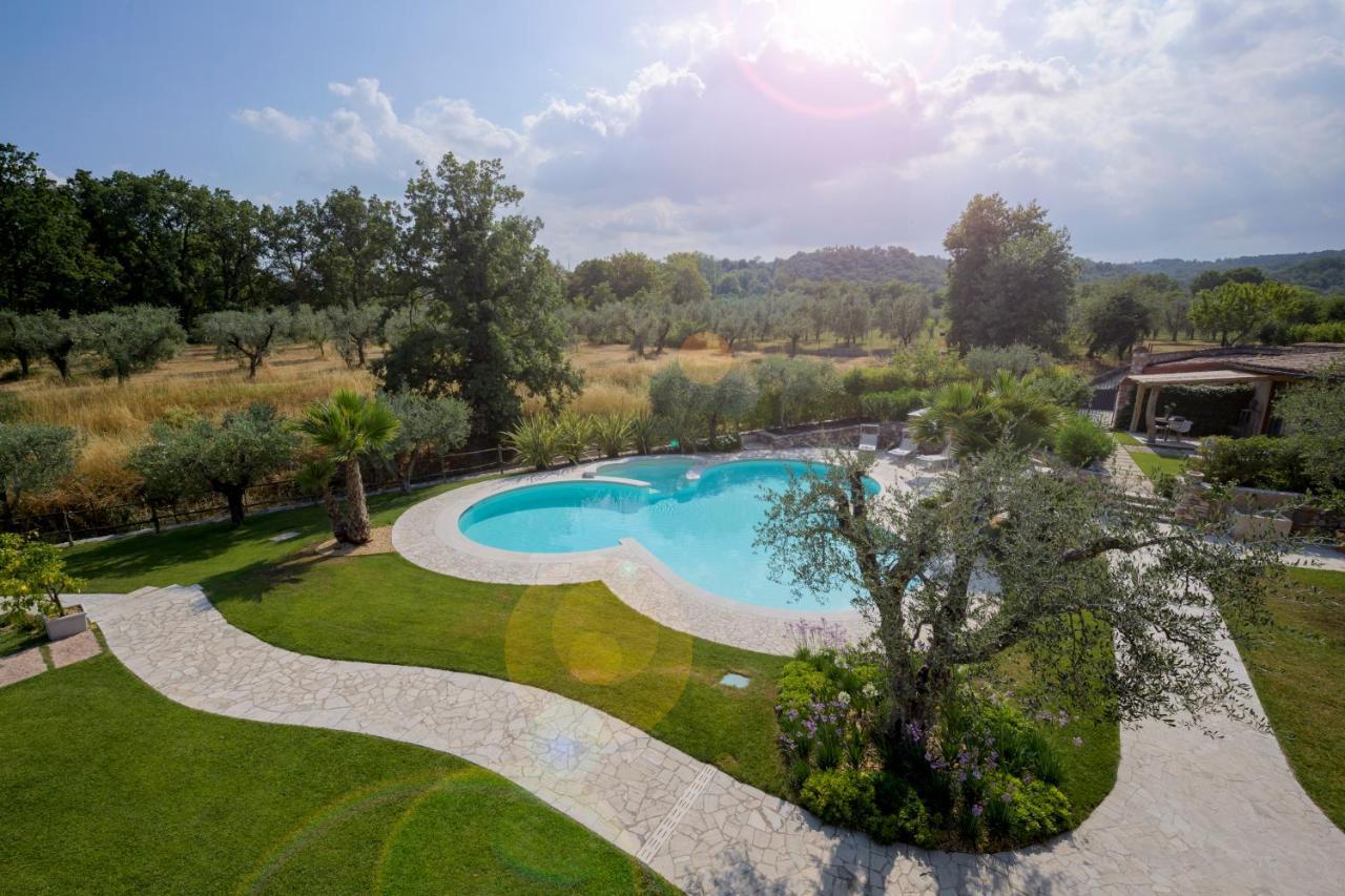 Villa Mario Resort Salo Bagian luar foto