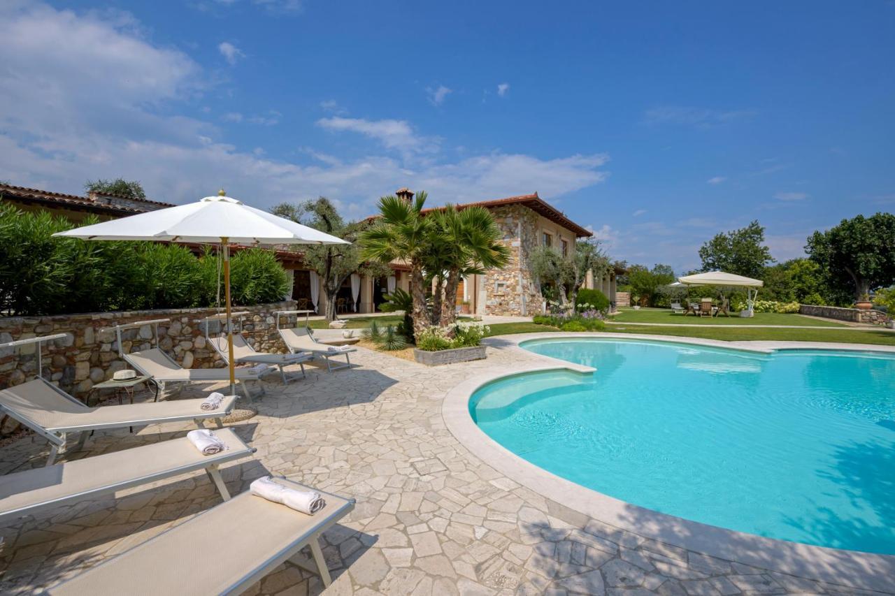 Villa Mario Resort Salo Bagian luar foto