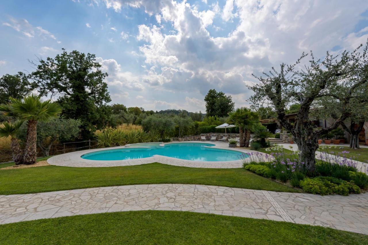 Villa Mario Resort Salo Bagian luar foto
