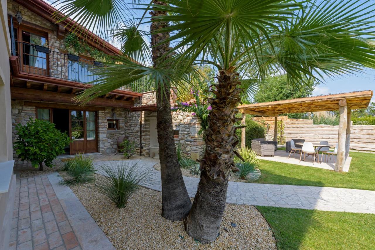 Villa Mario Resort Salo Bagian luar foto