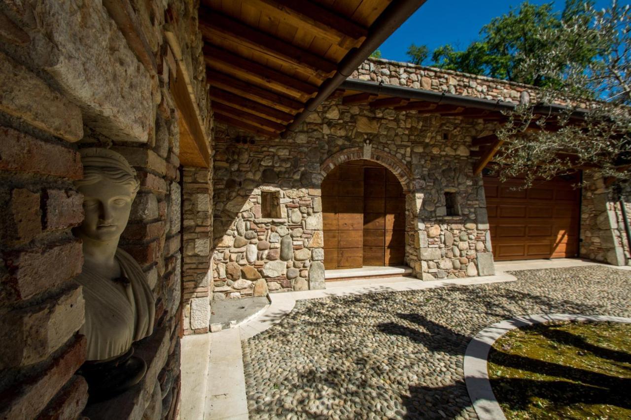 Villa Mario Resort Salo Bagian luar foto