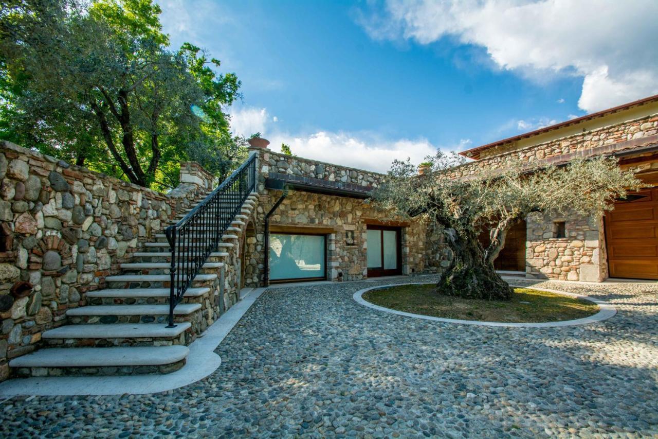 Villa Mario Resort Salo Bagian luar foto